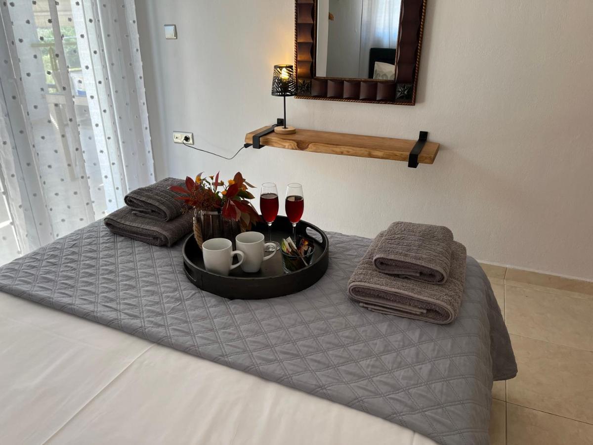 Onar Luxury Apartment Néa Péramos Exterior foto