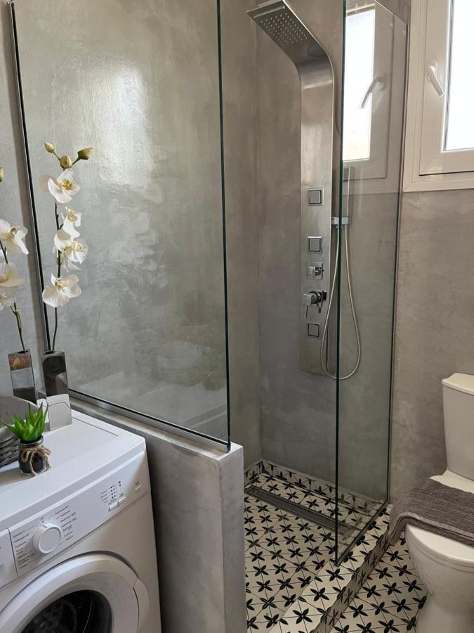 Onar Luxury Apartment Néa Péramos Exterior foto
